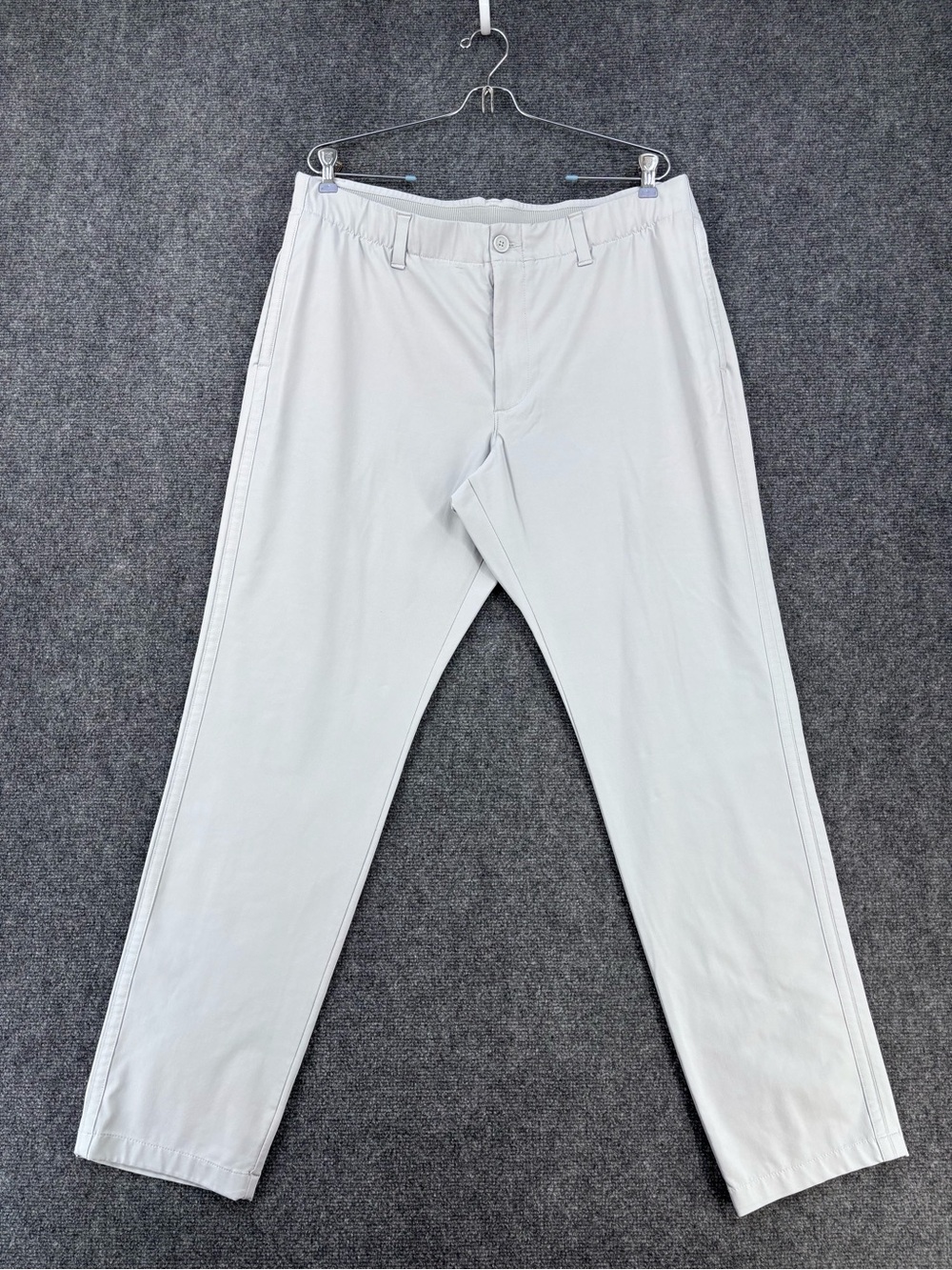 Under Armour Light Gray Golf Athletic Performance Pants Men’s 34X31*